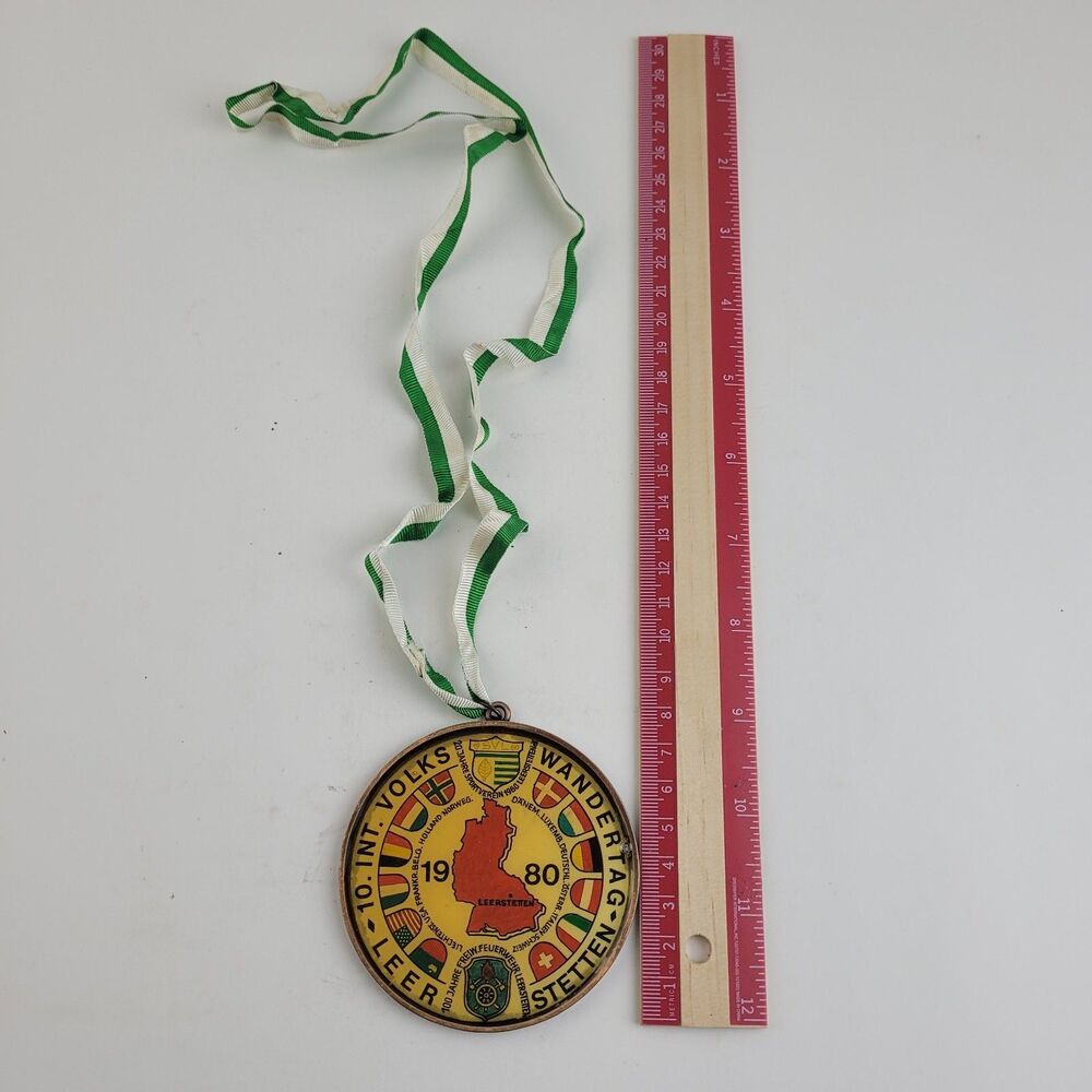1980 "10. Int. Volkswandertag" WANDERTAGE WAPPEN DER HANSTATTEN MEDAL - Picture 2 of 3